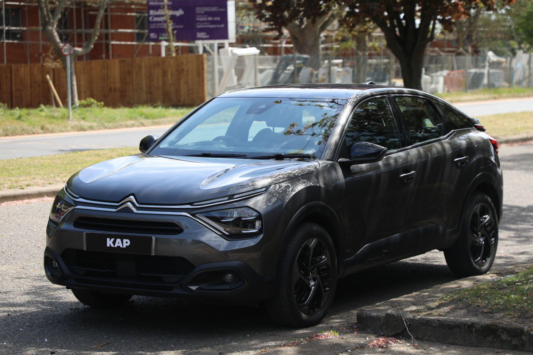 Large vehicle image